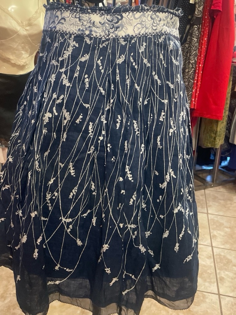 Elie Tahari Navy & White Embroidered A-Line Skirt